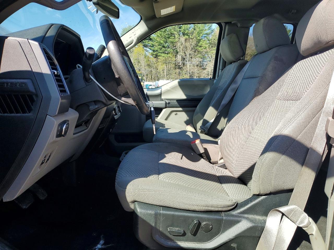 Ford F-150 Super Cab