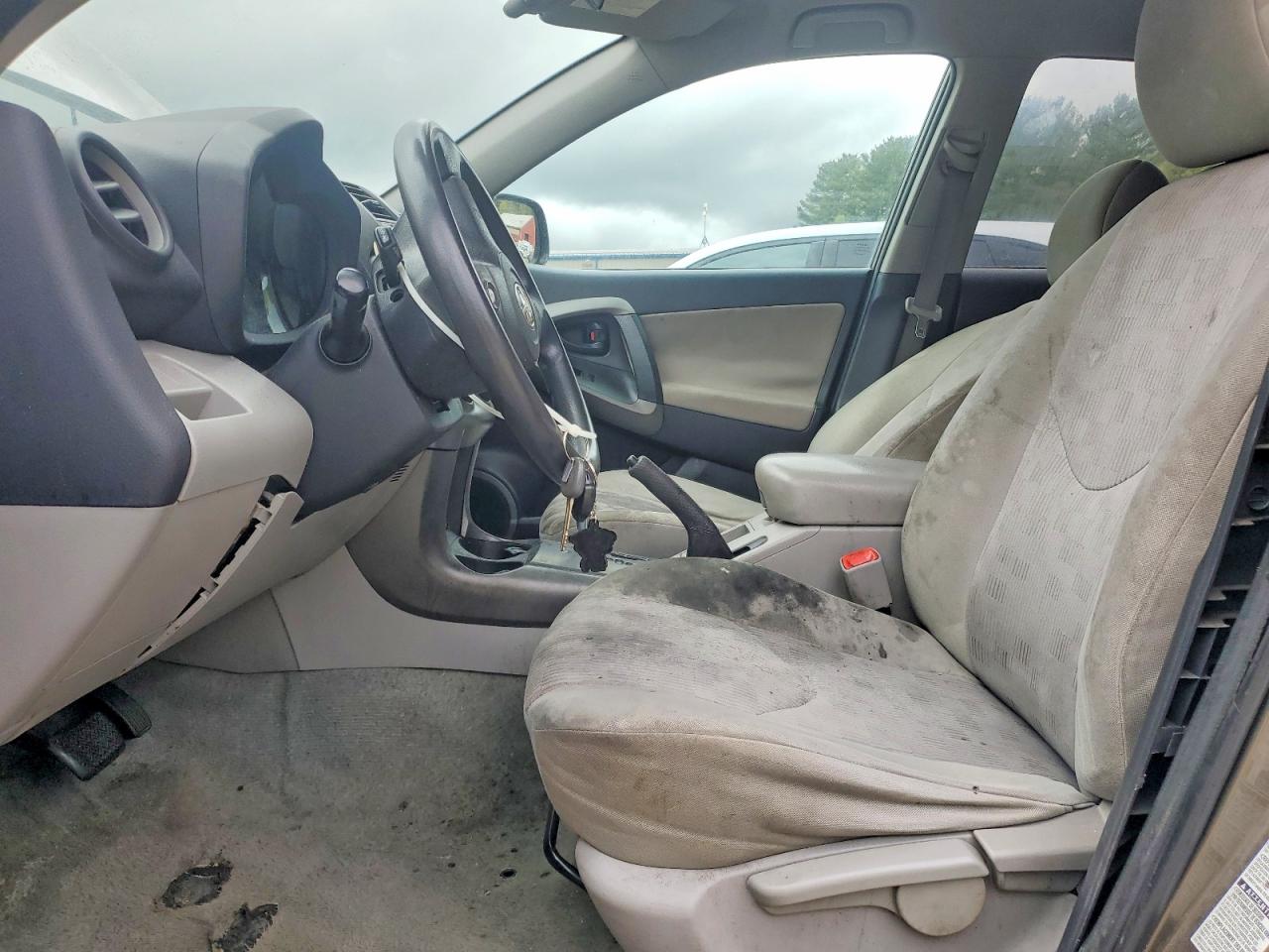 Toyota RAV4 Base
