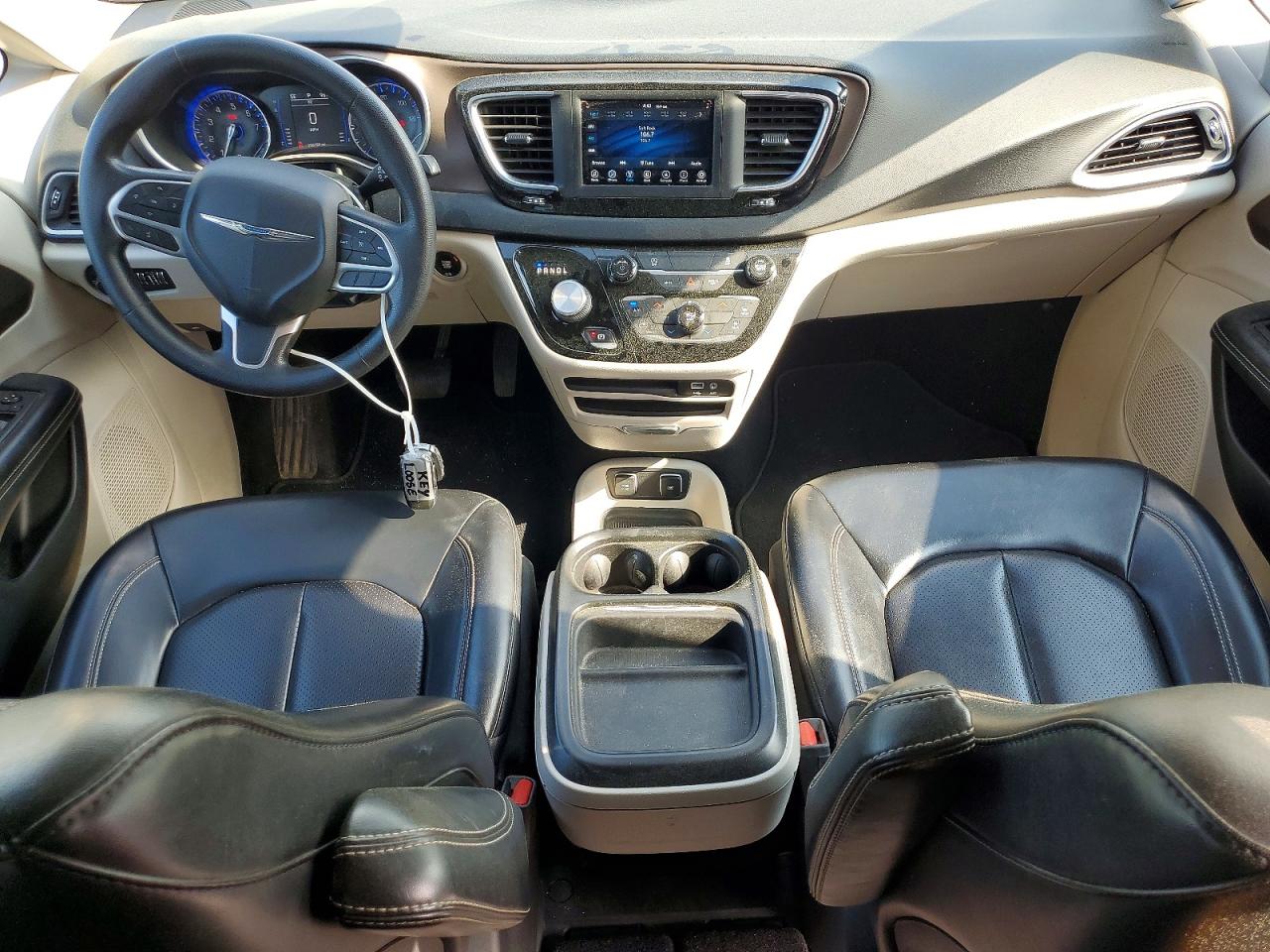 Chrysler Minivan Lxi