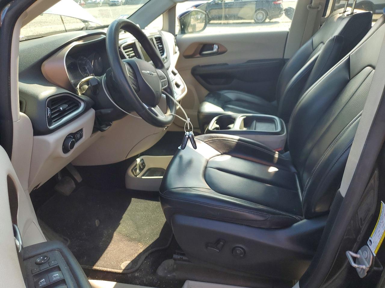 Chrysler Minivan Lxi