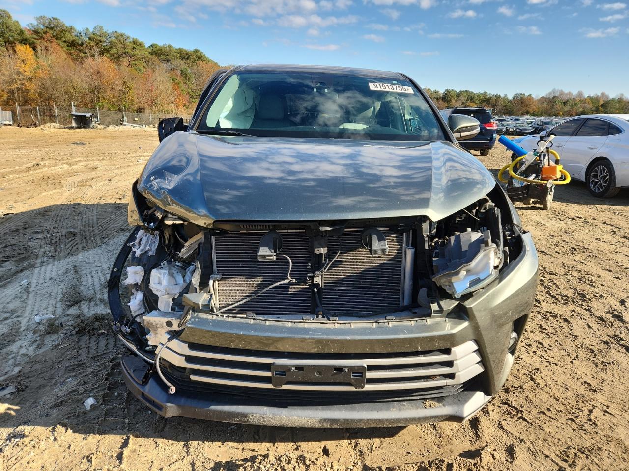 Toyota Highlander Le