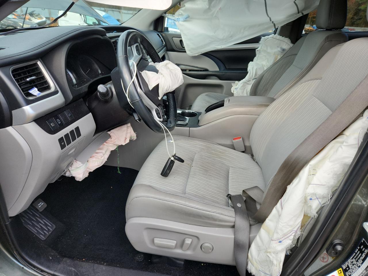Toyota Highlander Le