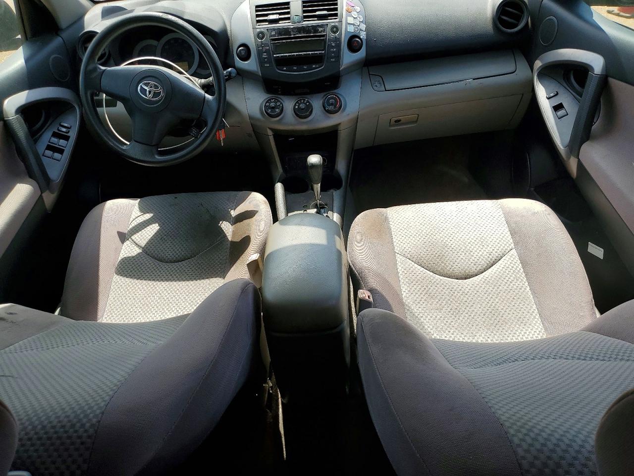 Toyota RAV4 Base