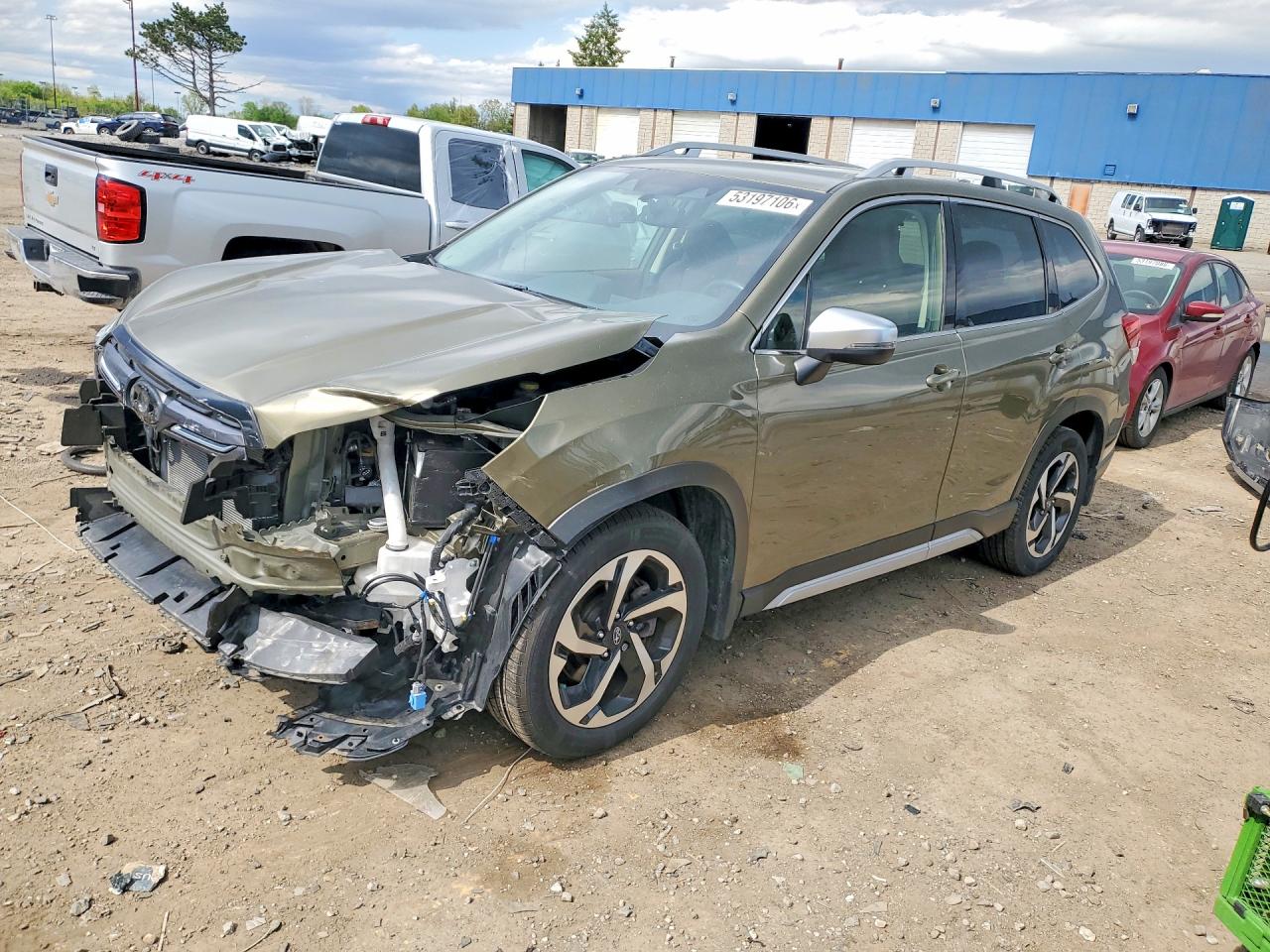 Salvage Subaru Forester Image