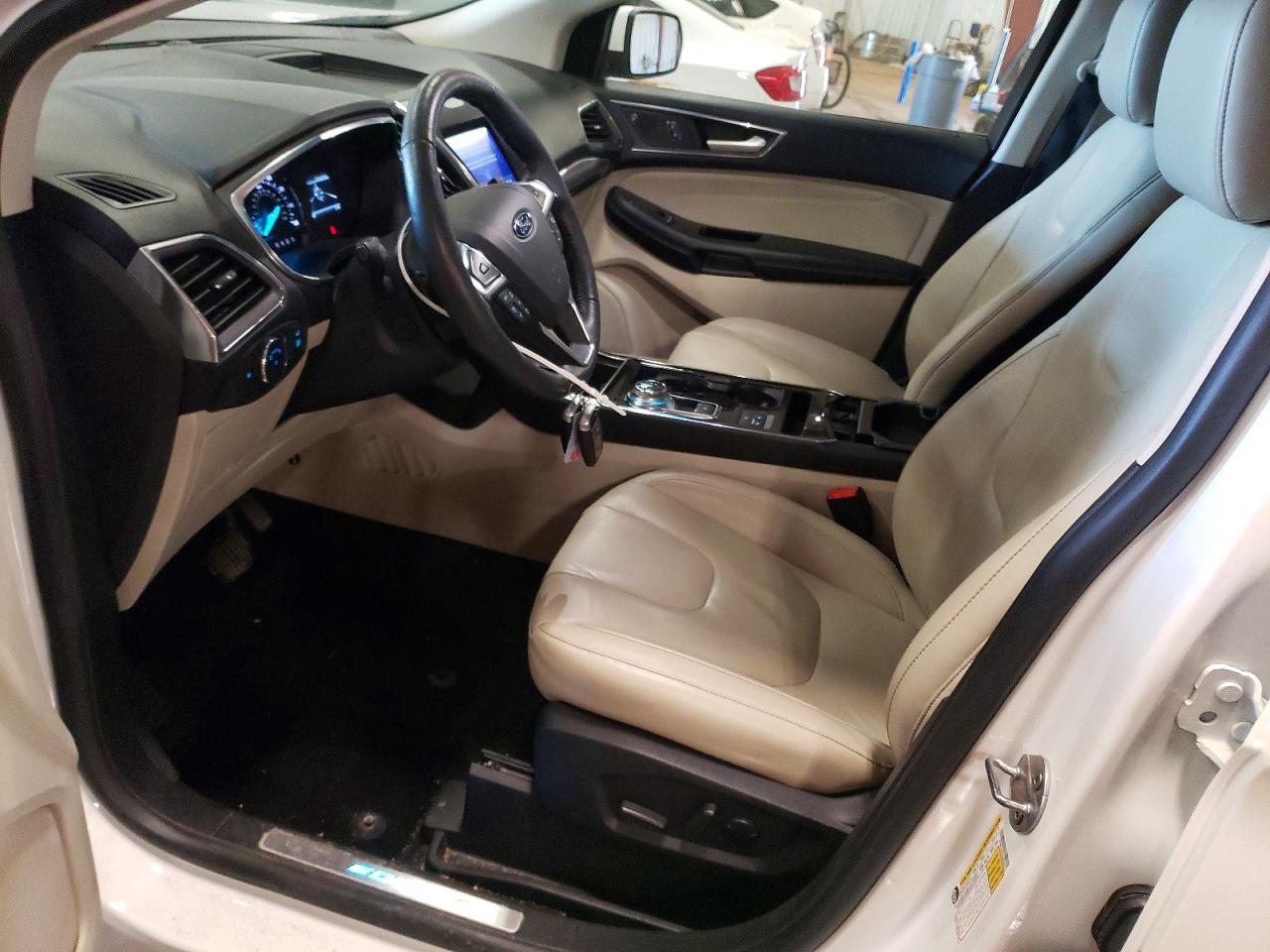 Ford Edge Titanium
