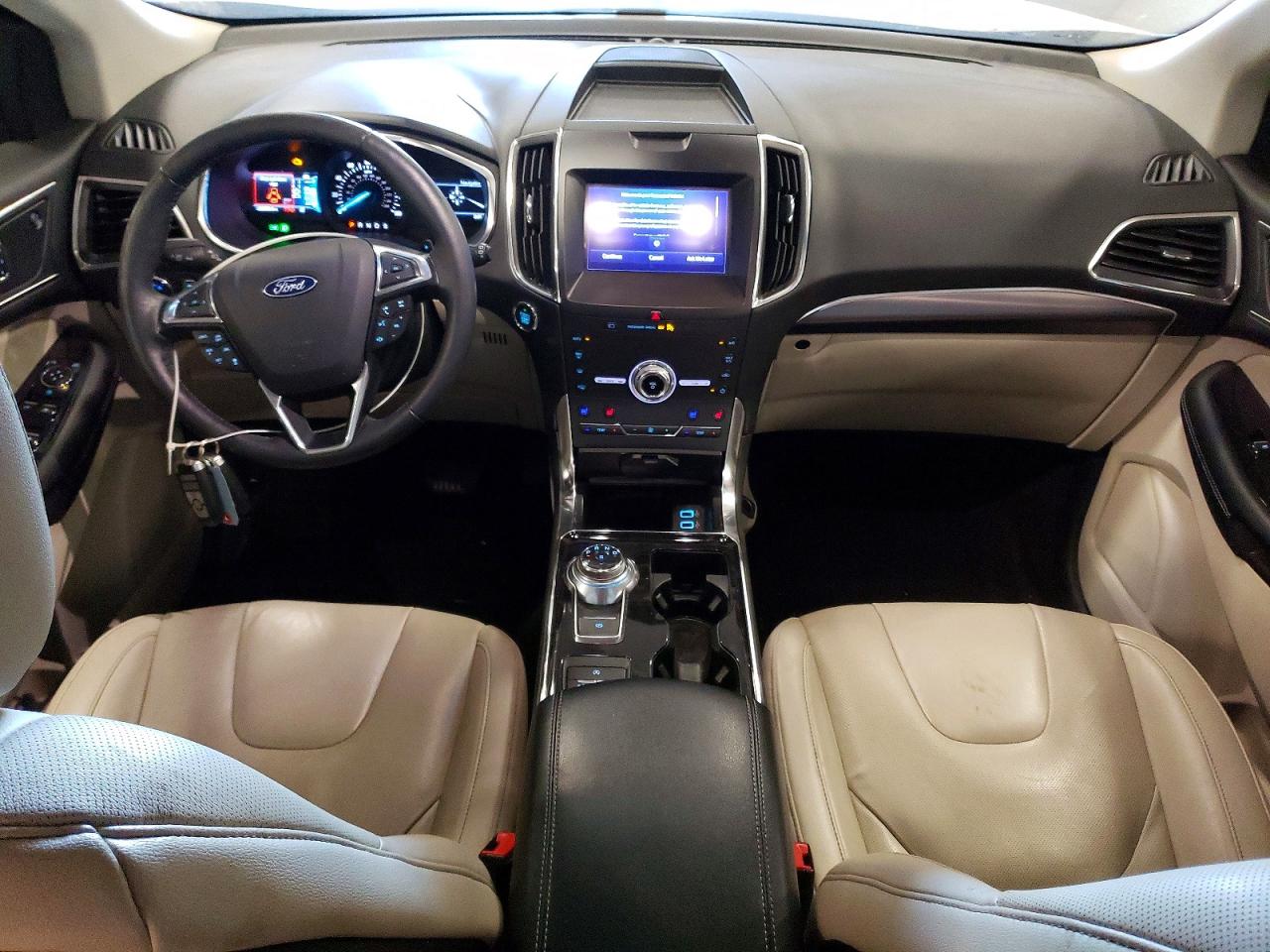 Ford Edge Titanium