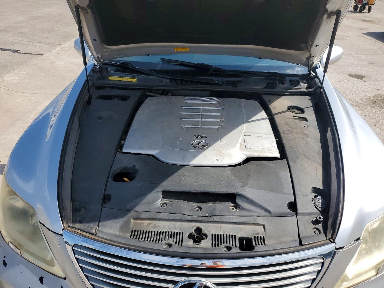 Lexus LS 460