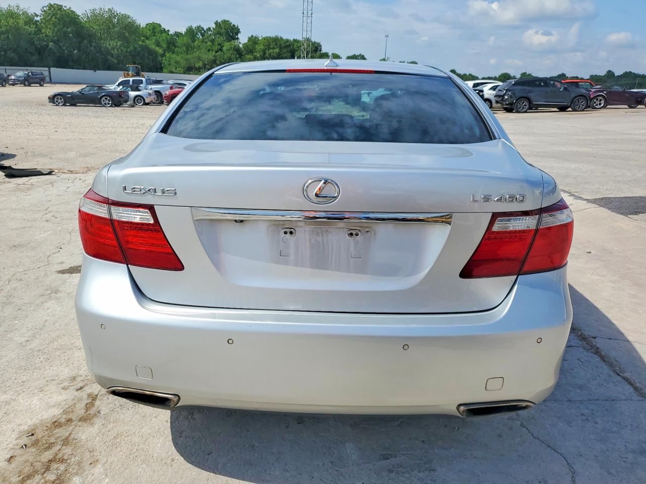 Lexus LS 460