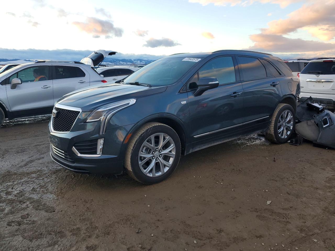 Salvage Cadillac XT5 Image