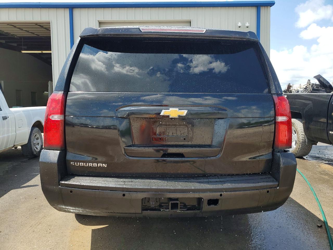 Chevrolet Suburban C1500 Lt