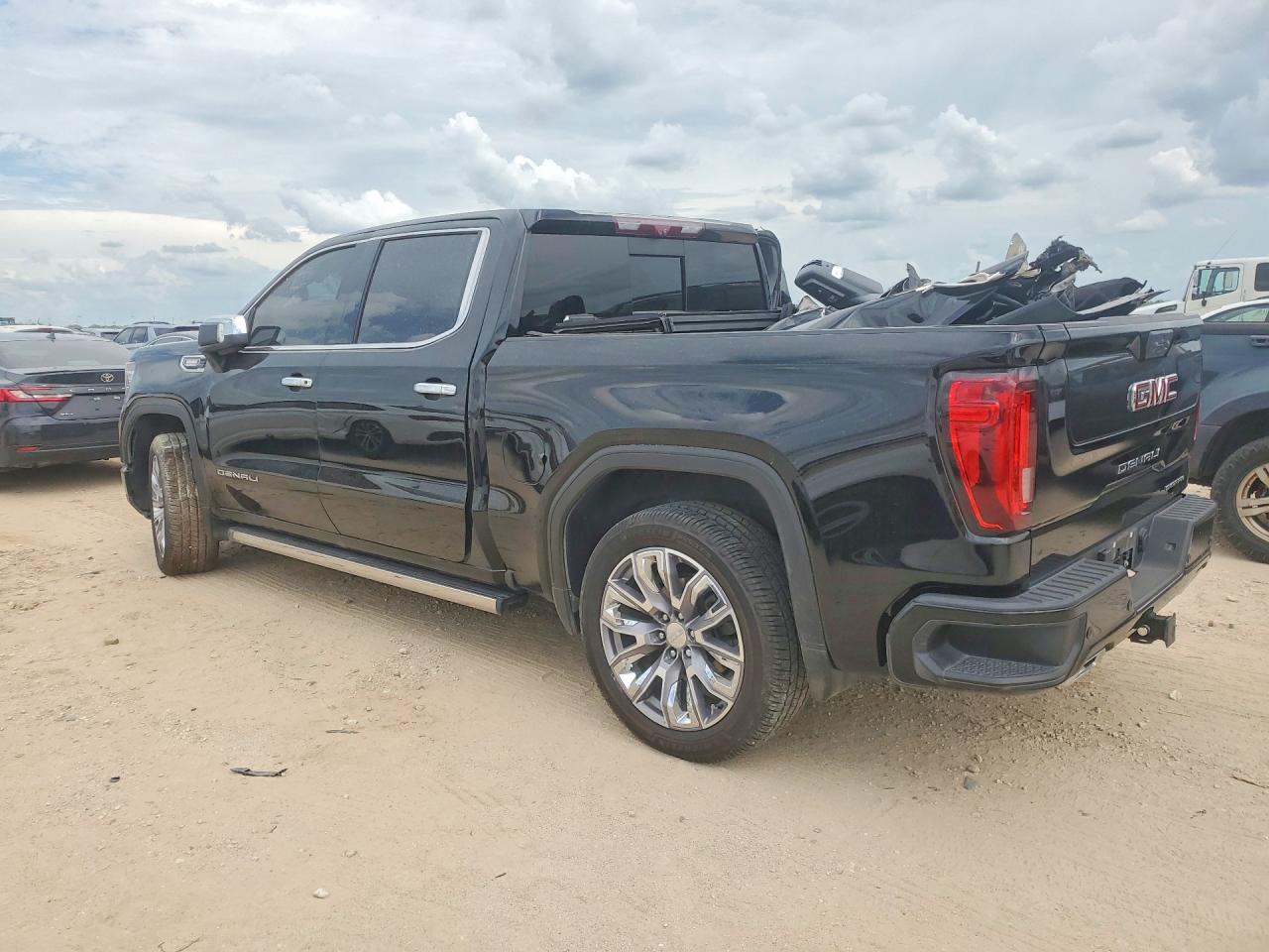 GMC Sierra