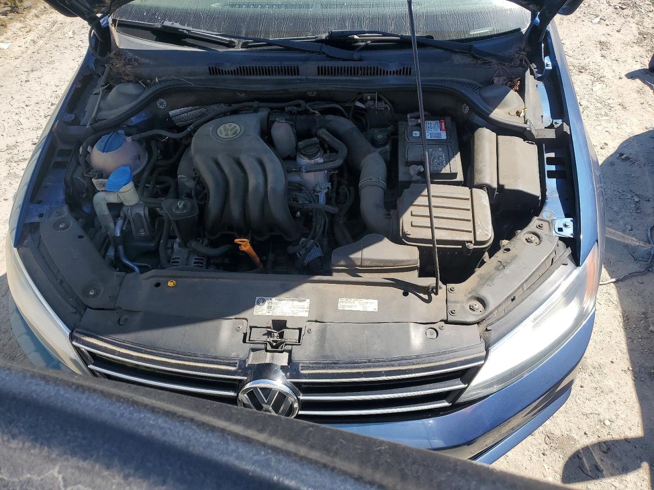 Volkswagen Jetta Base