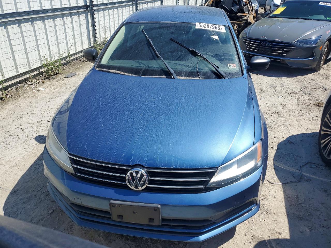 Volkswagen Jetta Base