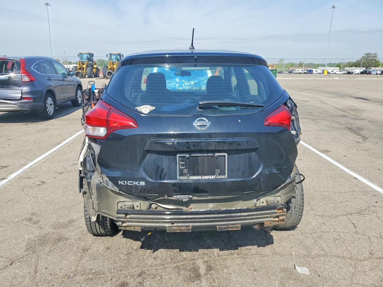 Nissan Kicks S
