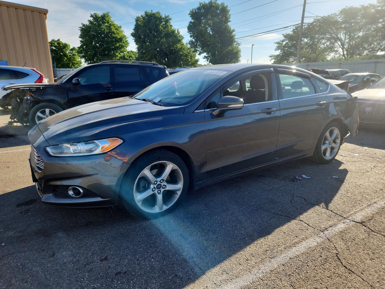 Salvage Ford Fusion Image