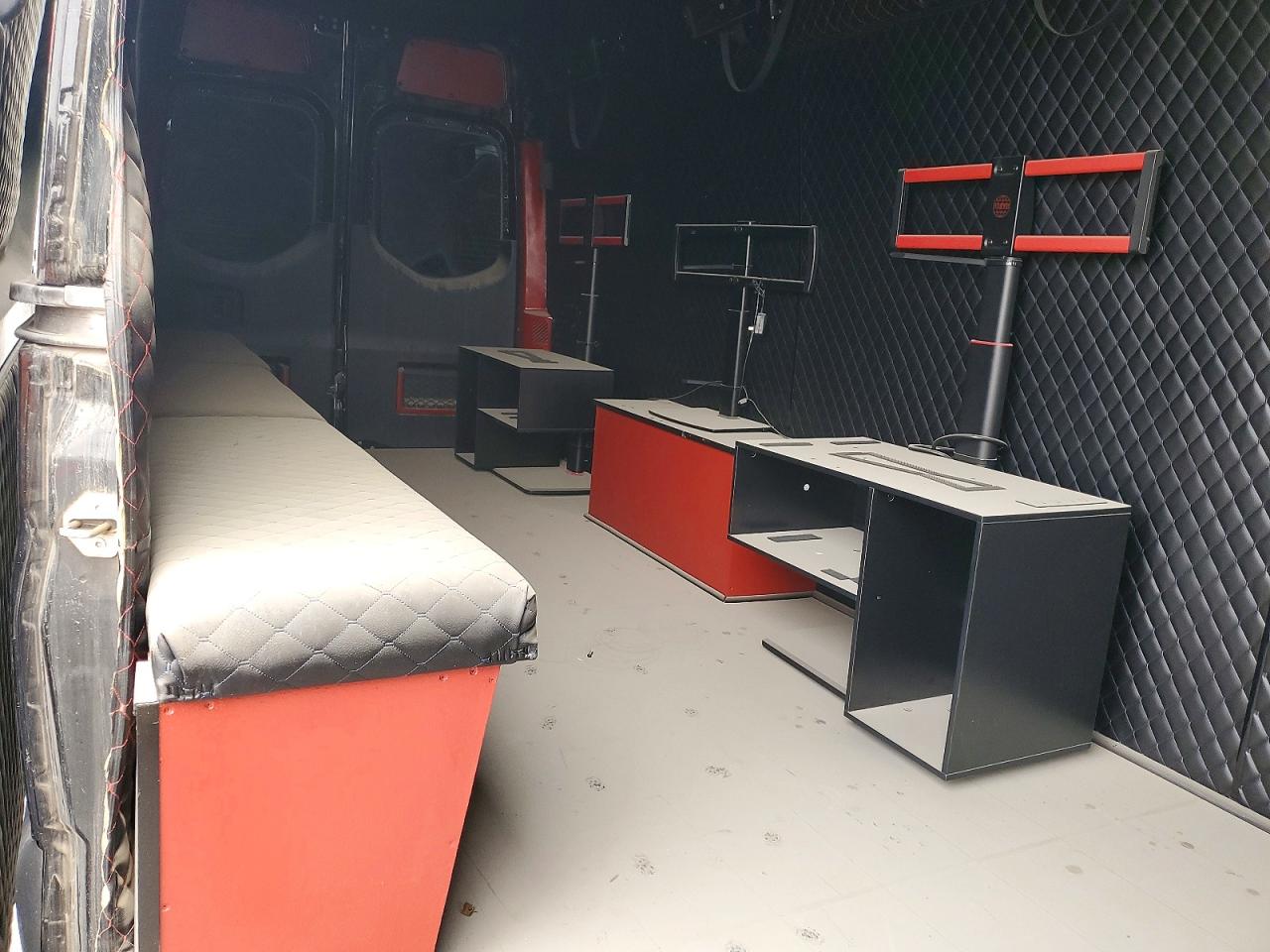 Mercedes-Benz Sprinter 2500