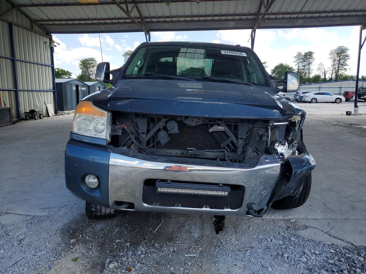 Nissan Titan Sv