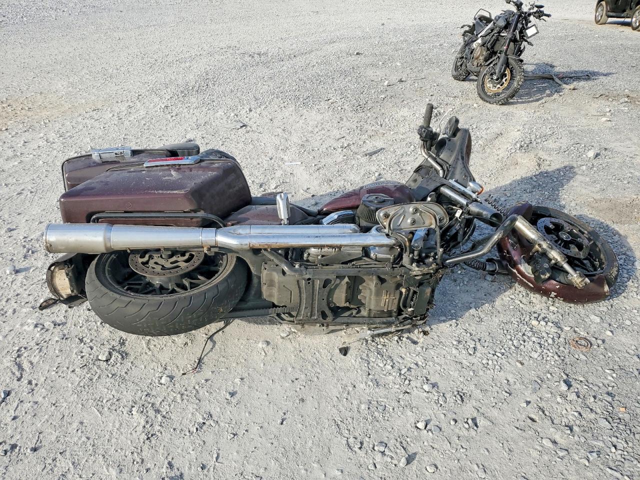 Salvage Harley-Davidson Fl Image