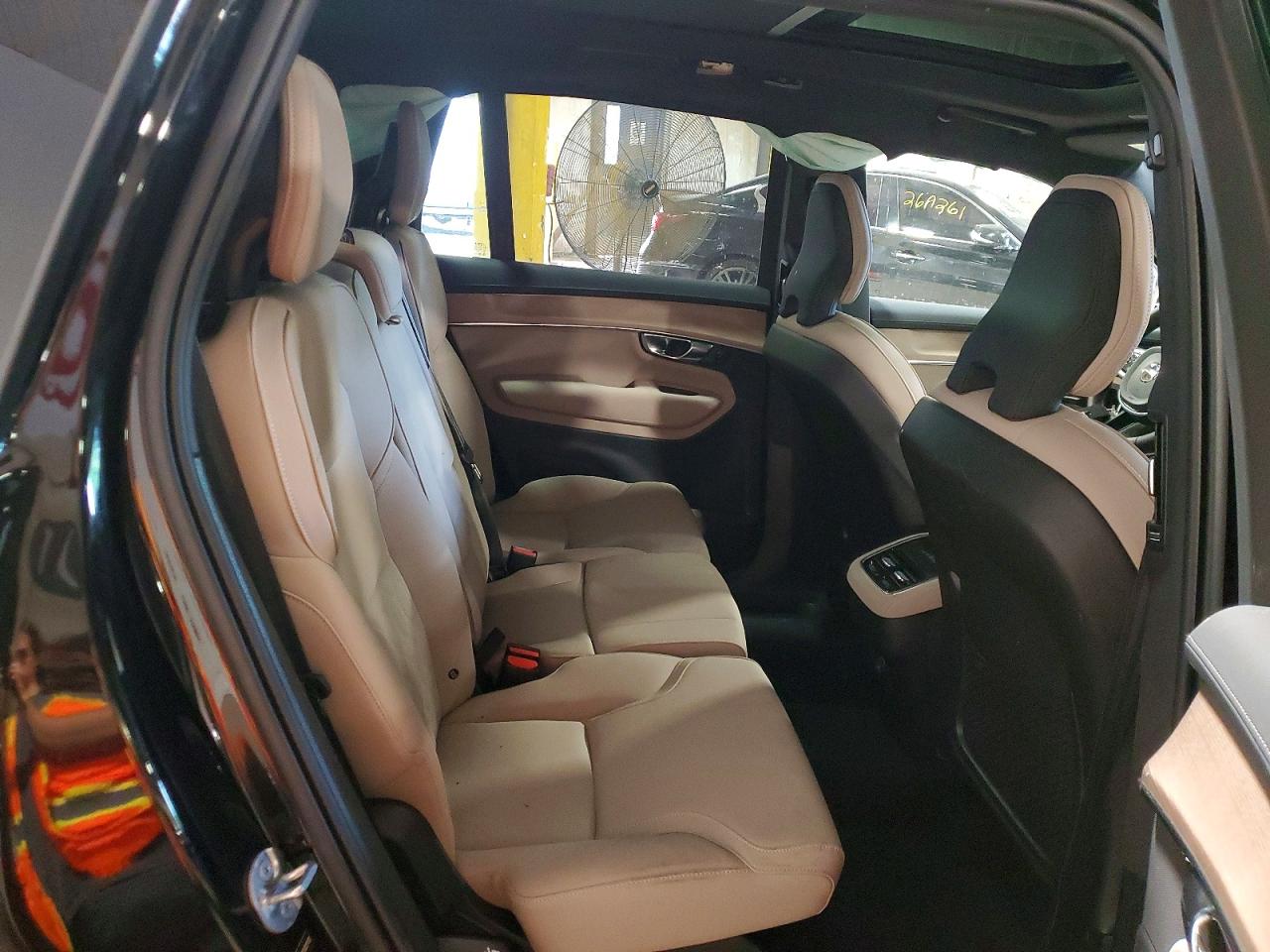 Volvo XC90 Plus