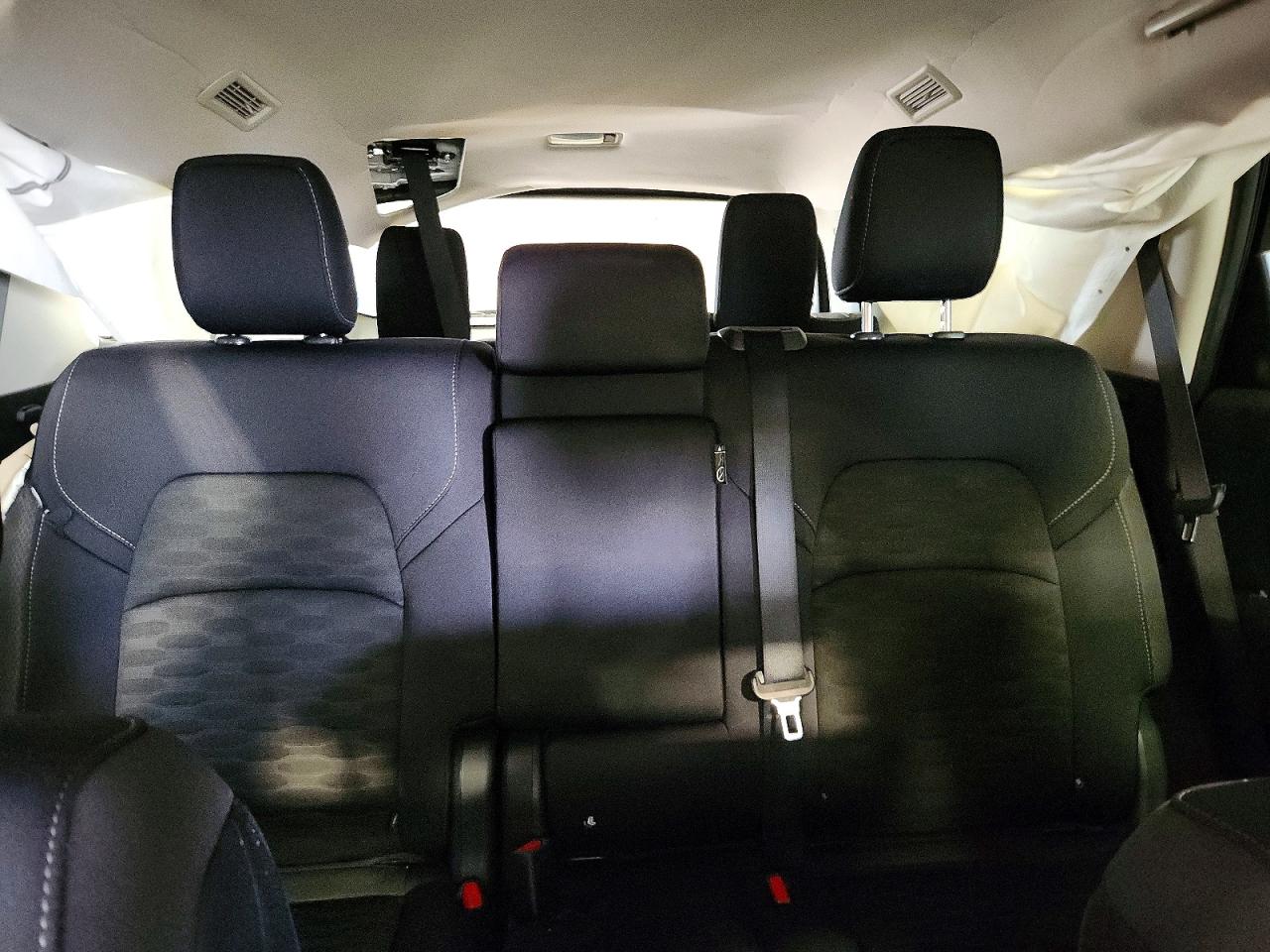 Nissan Pathfinder Sv