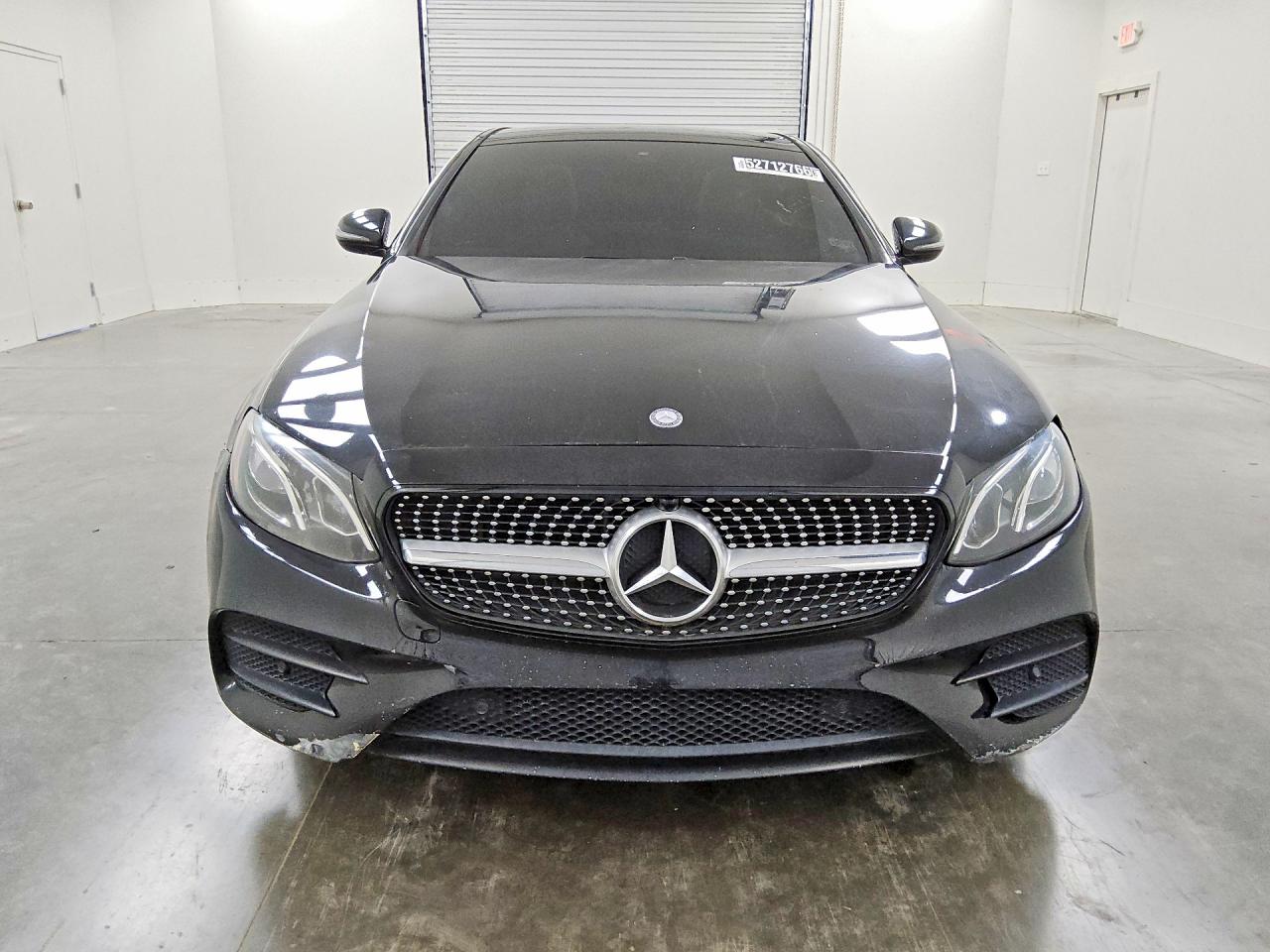 Mercedes-Benz E-Class 300