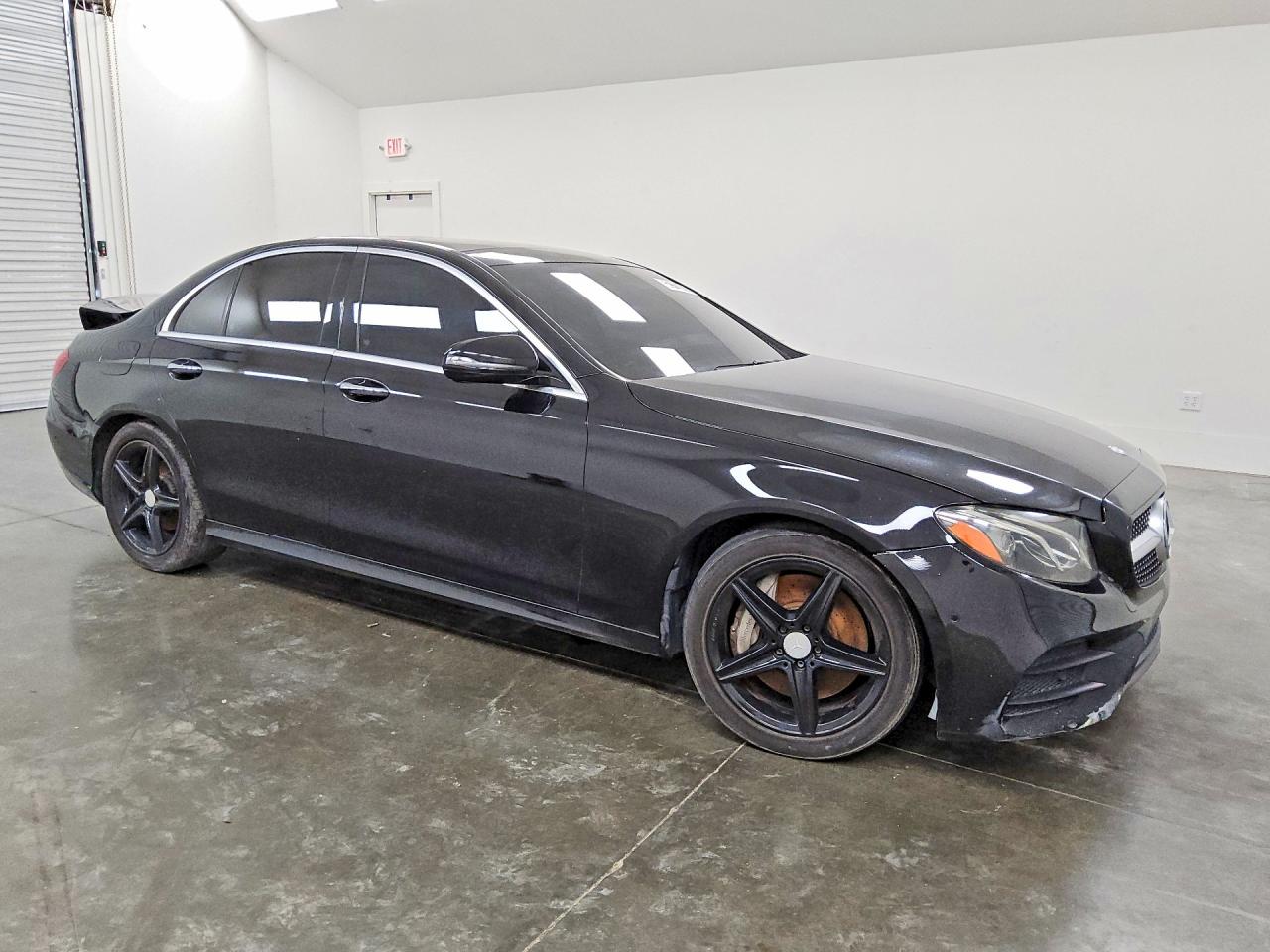 Mercedes-Benz E-Class 300