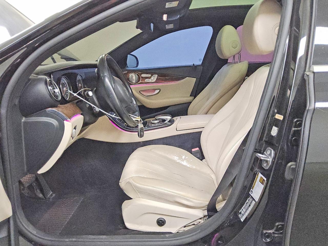 Mercedes-Benz E-Class 300