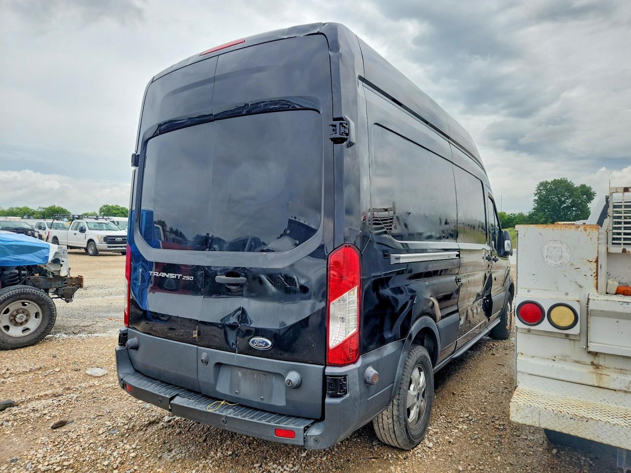 Ford Transit T-250