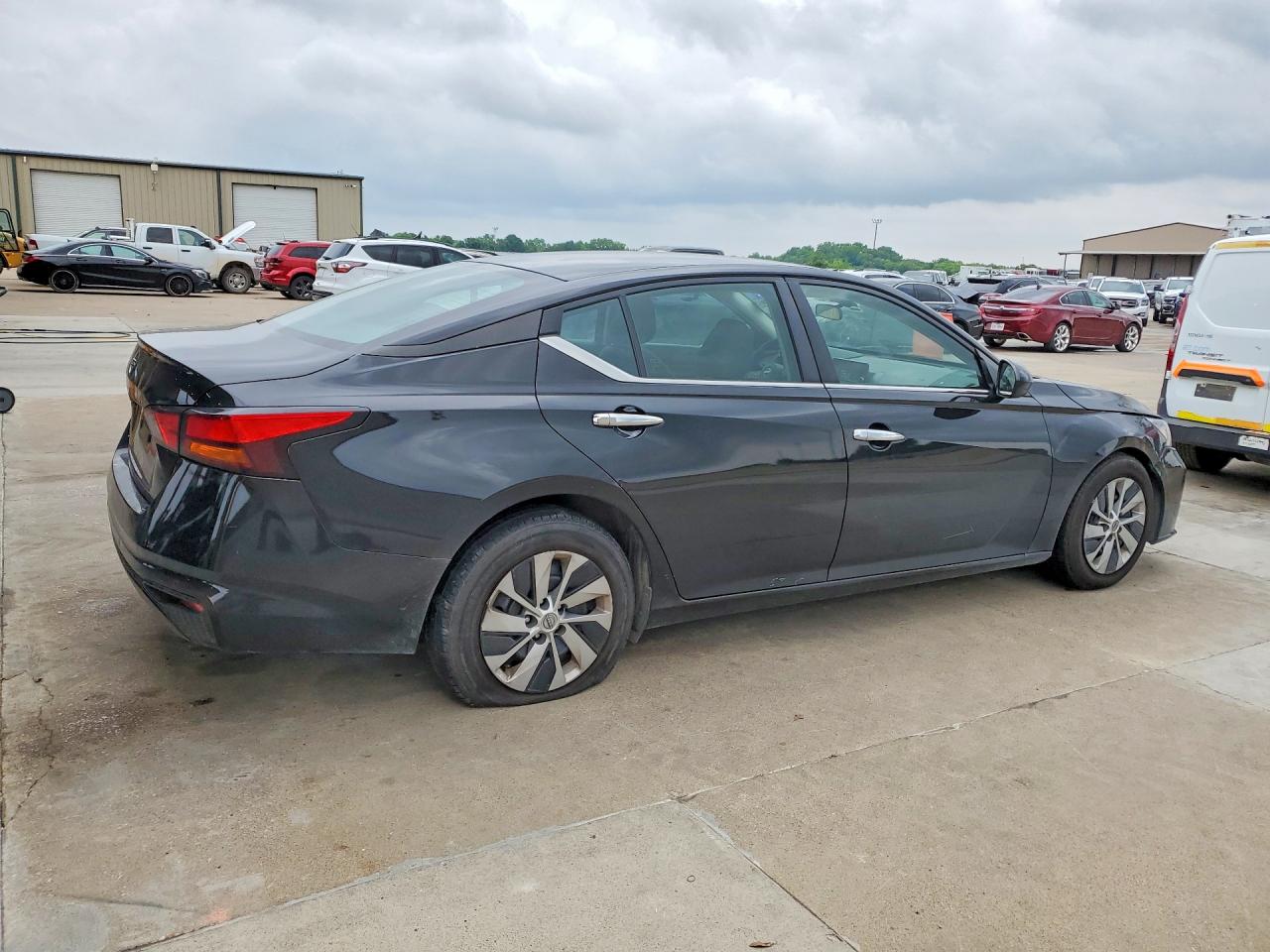 Nissan Altima S