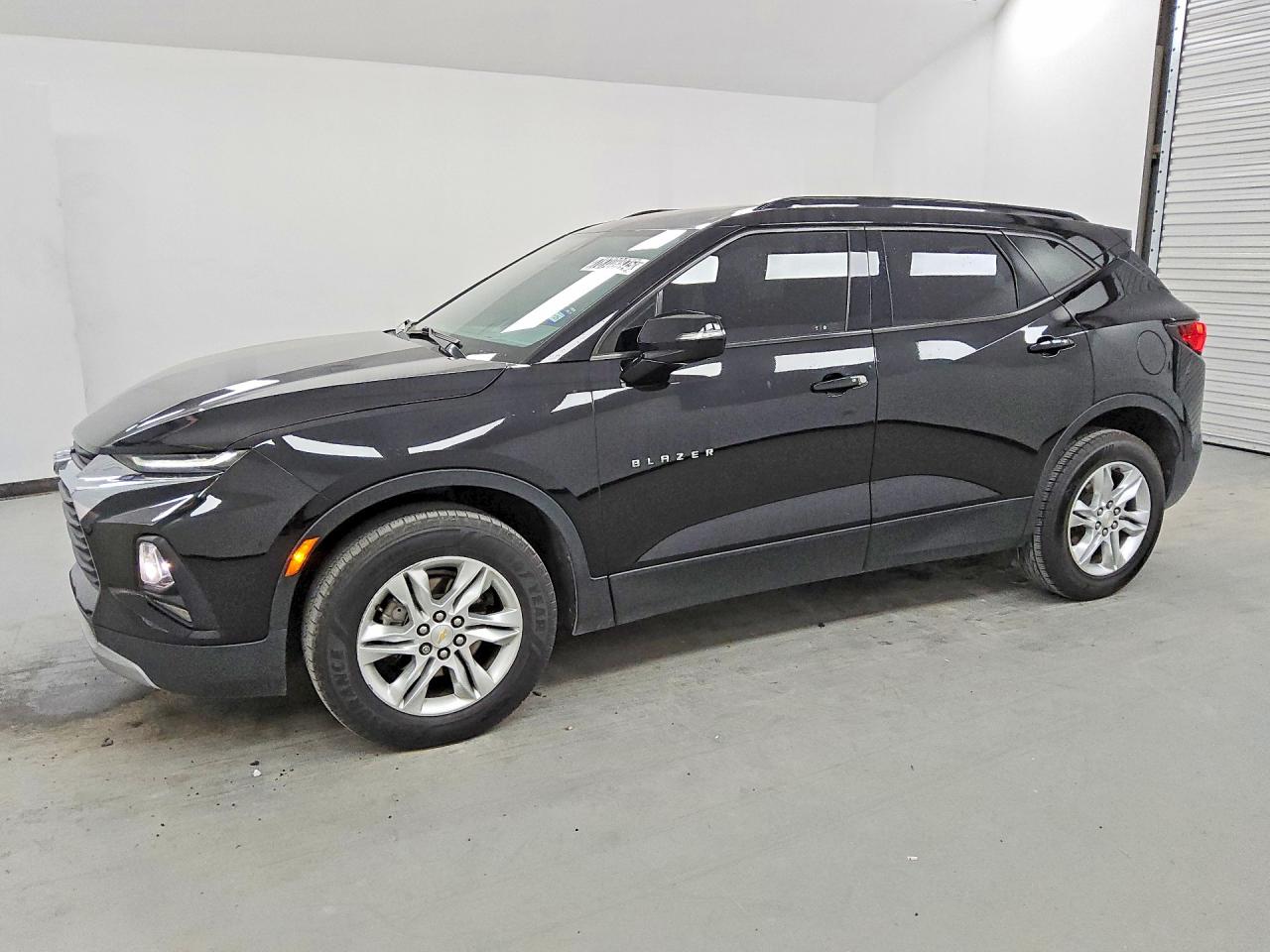 Salvage Chevrolet Blazer Image