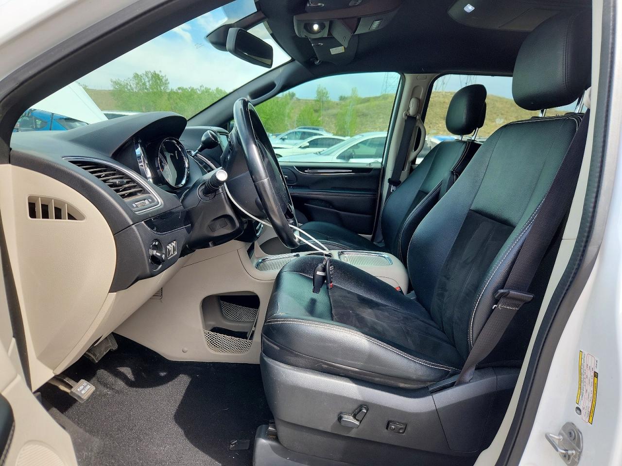 Dodge Caravan Sxt