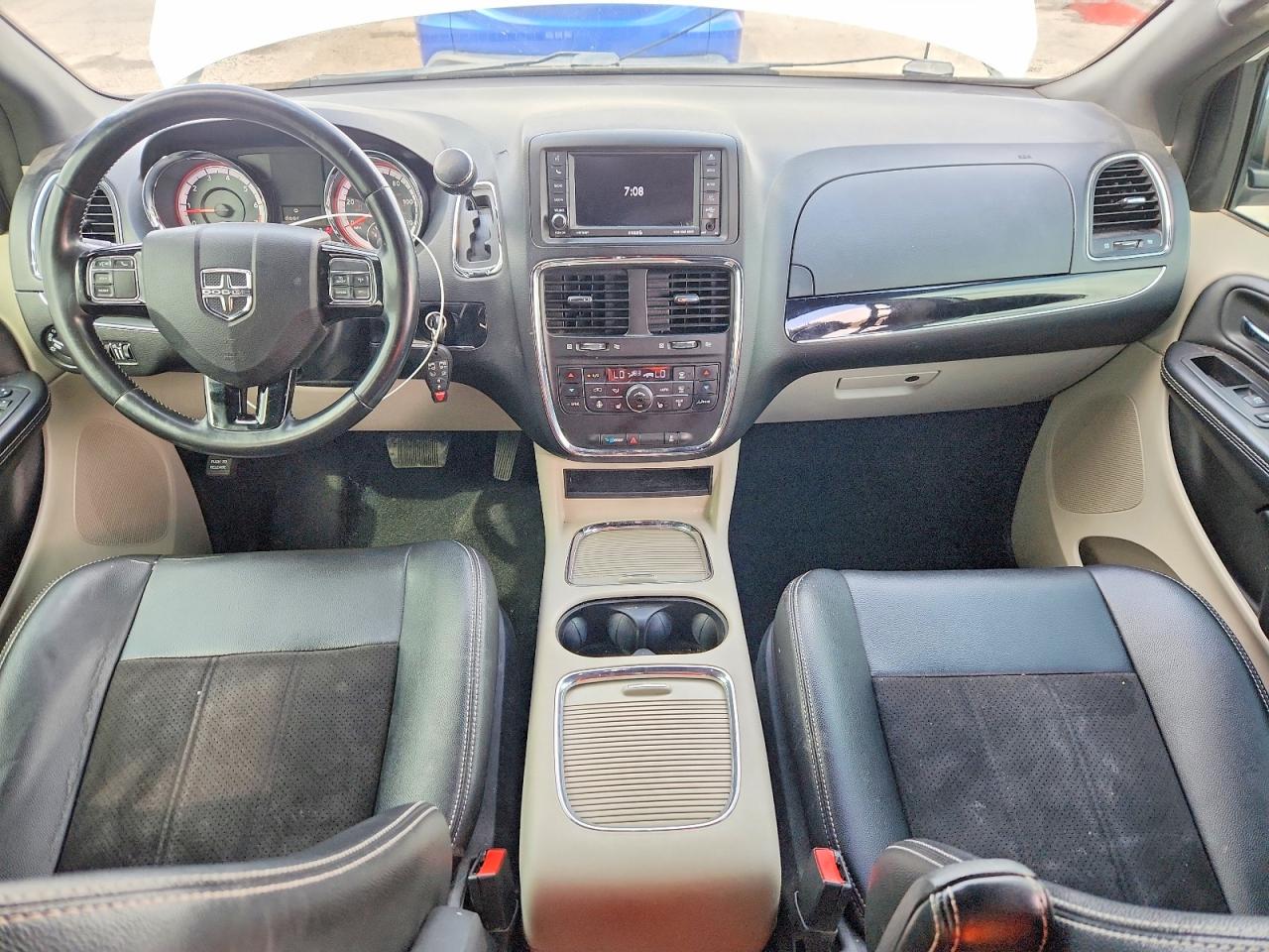 Dodge Caravan Sxt