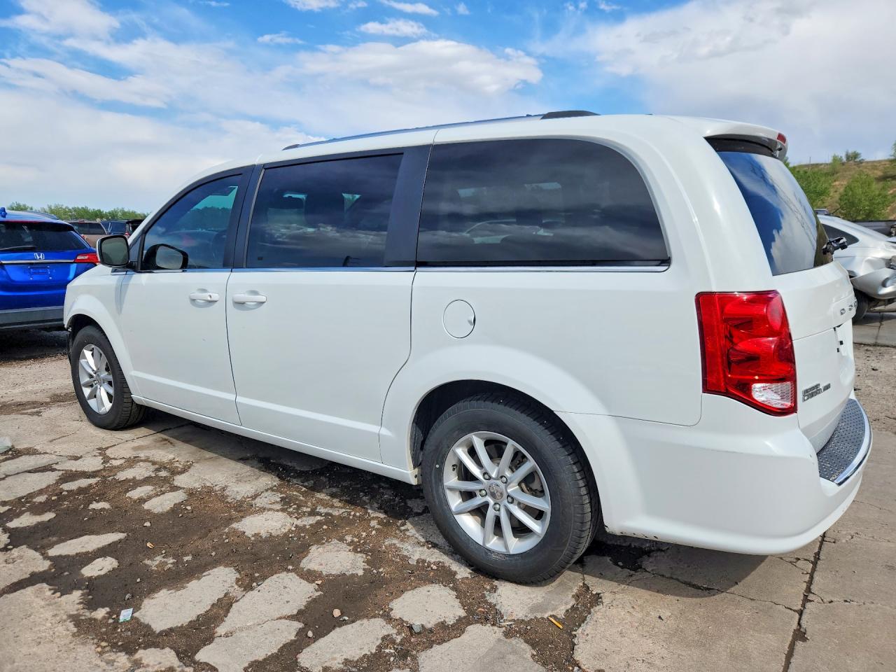 Dodge Caravan Sxt