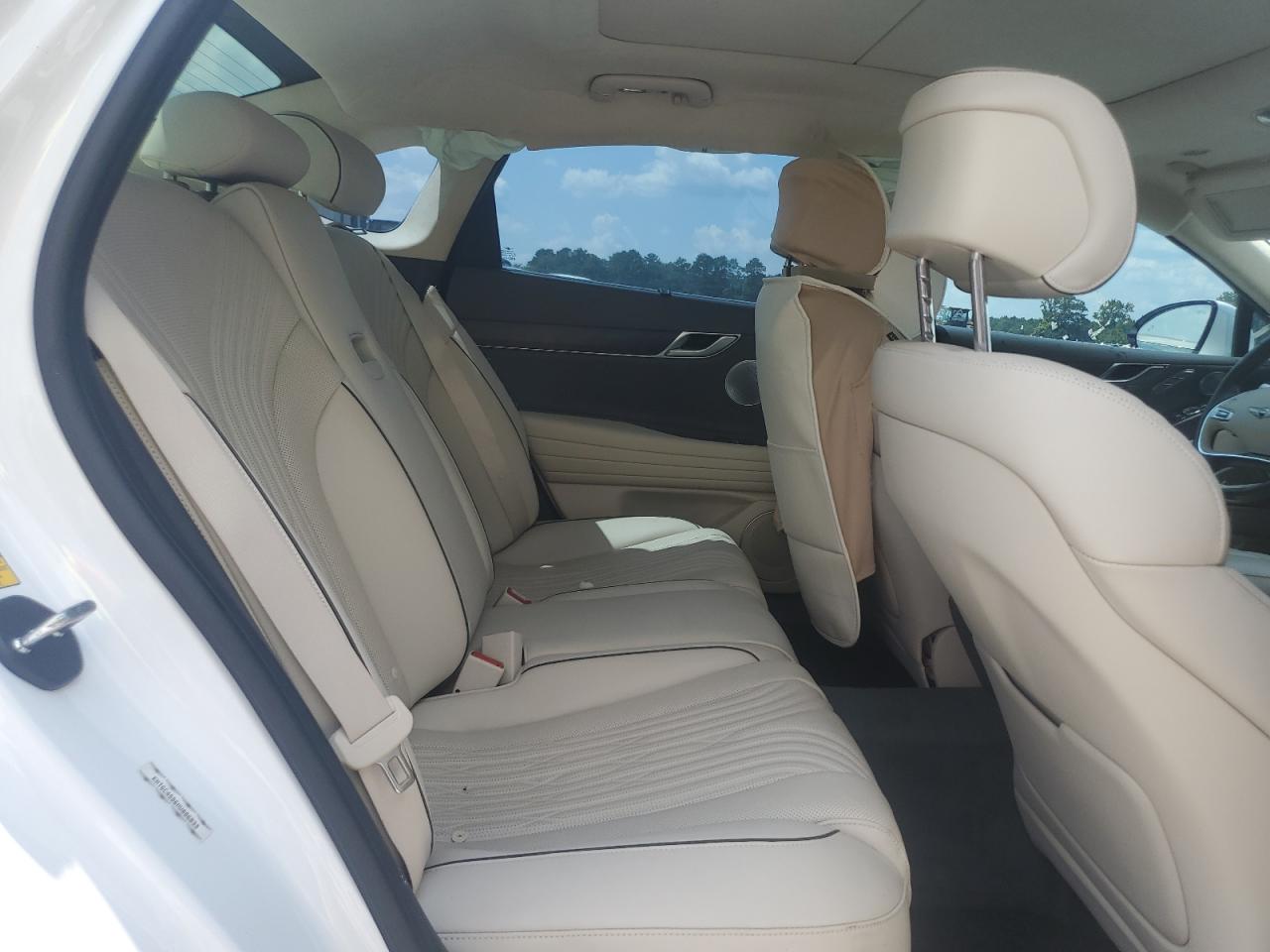 Genesis G80 Base