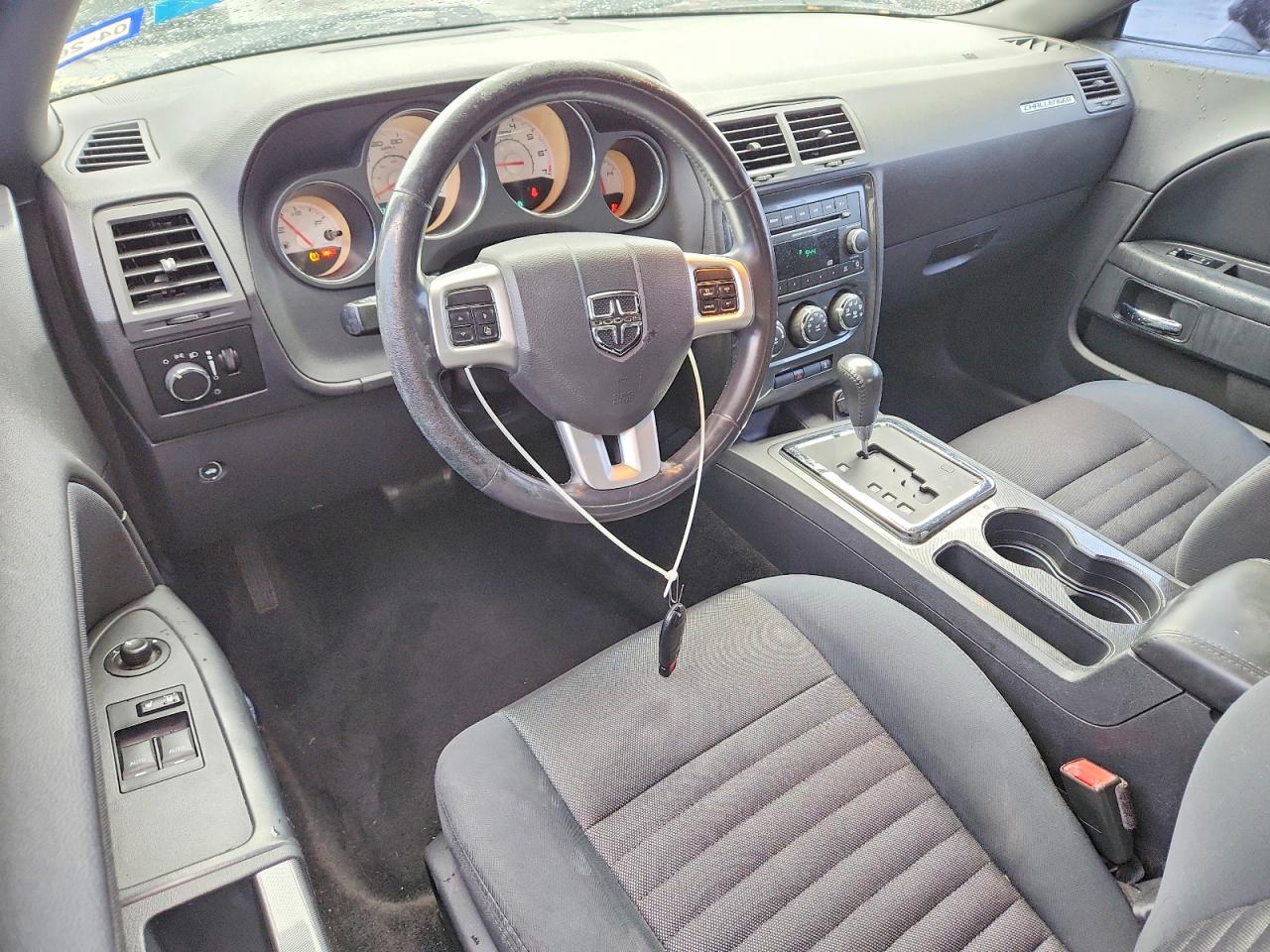 Dodge Challenger Sxt