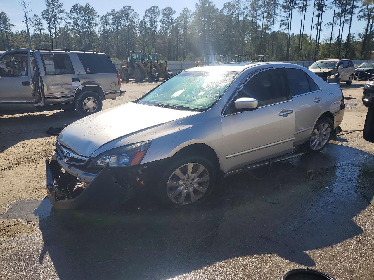 Salvage Honda Accord Image