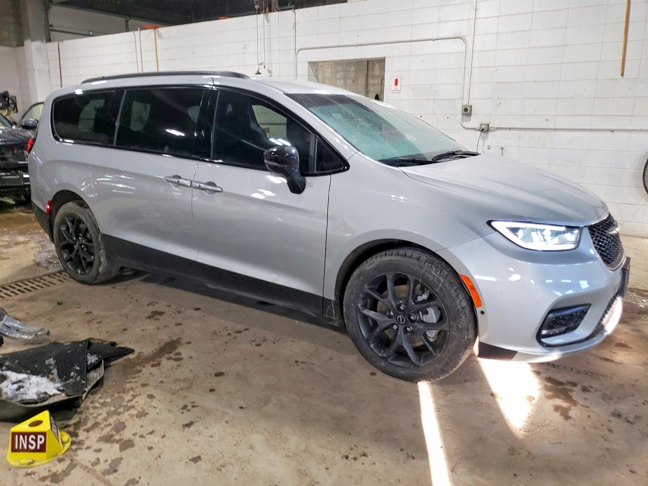Chrysler Pacifica Touring L