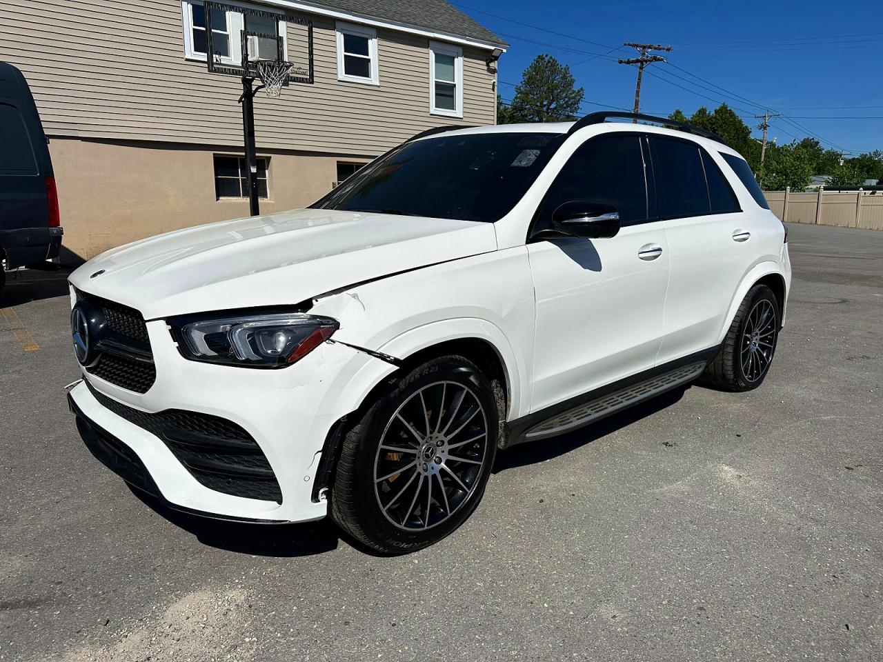 Salvage Mercedes-Benz GLE Image