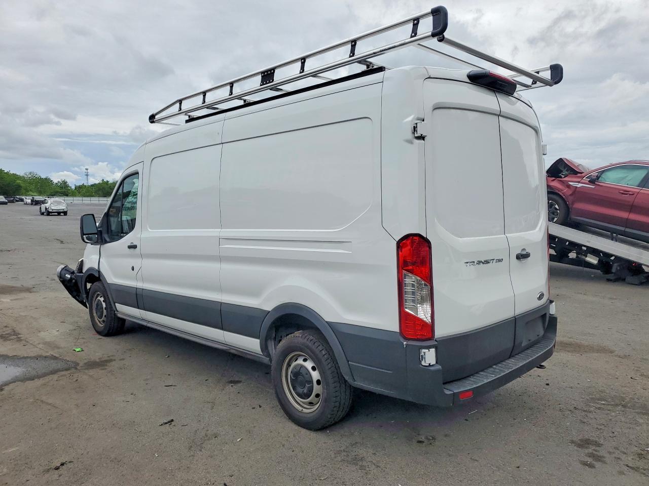 Ford Transit T-250