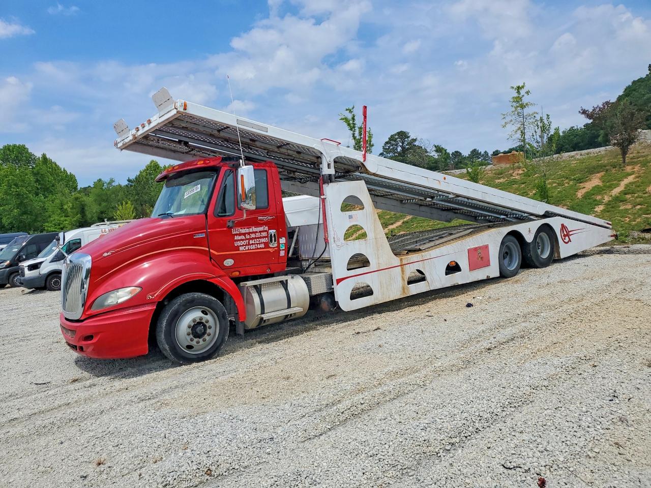 Salvage International Prostar Image