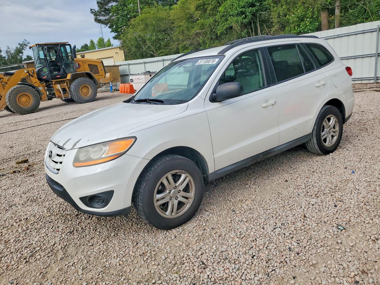 Salvage Hyundai SANTA FE Image