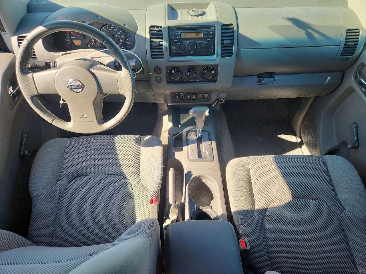Nissan Frontier S