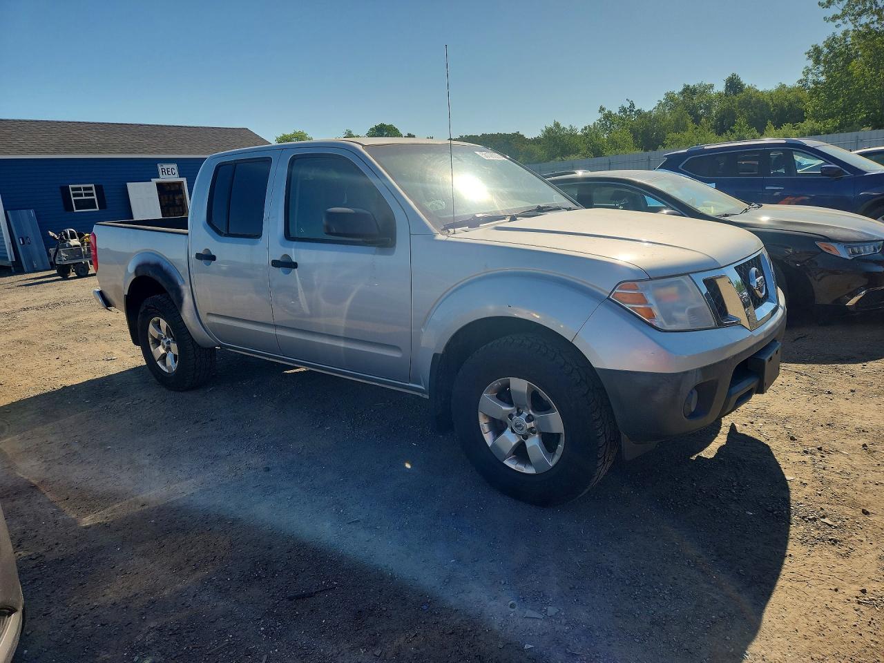 Nissan Frontier S