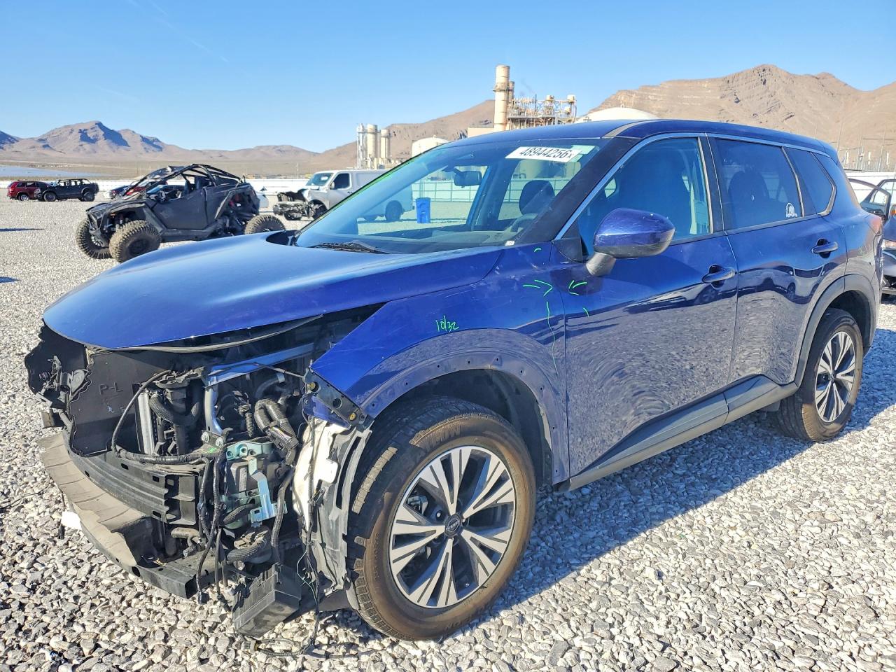 Salvage Nissan Rogue Image