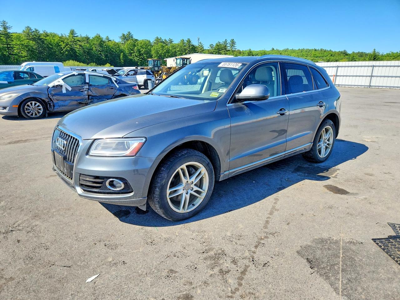 Salvage Audi Q5 Image