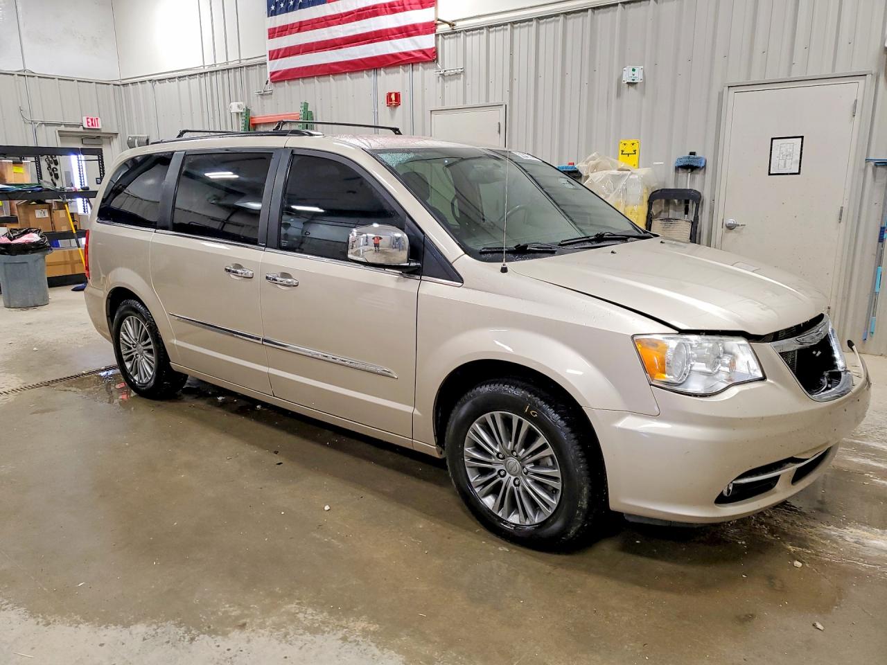 Chrysler Minivan Touring L