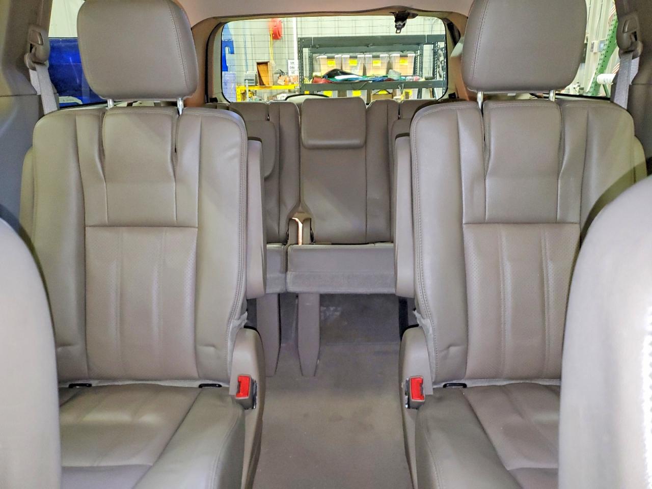 Chrysler Minivan Touring L