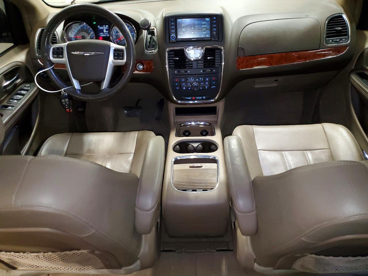 Chrysler Minivan Touring L