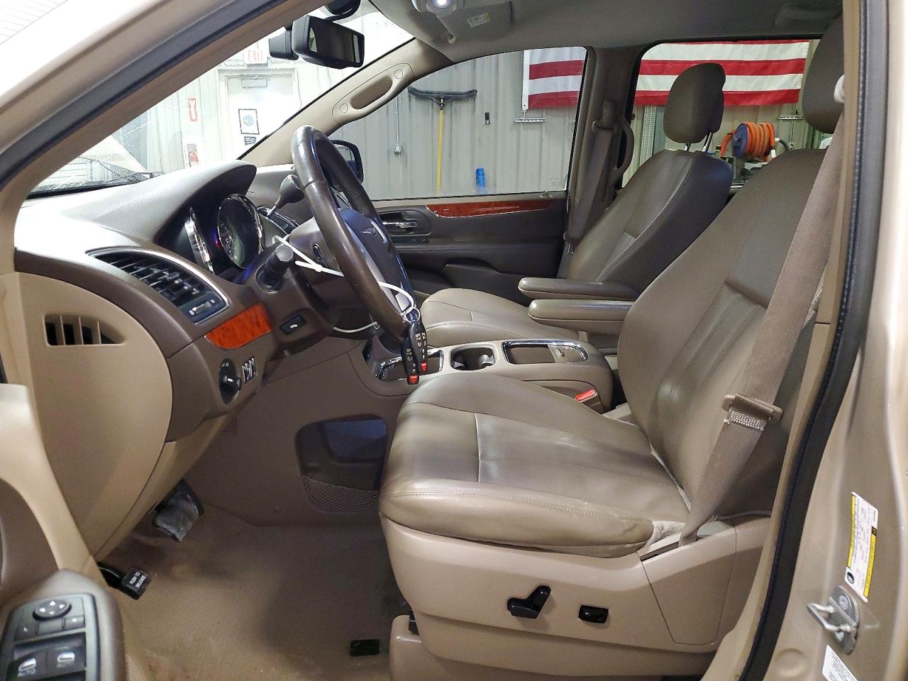 Chrysler Minivan Touring L