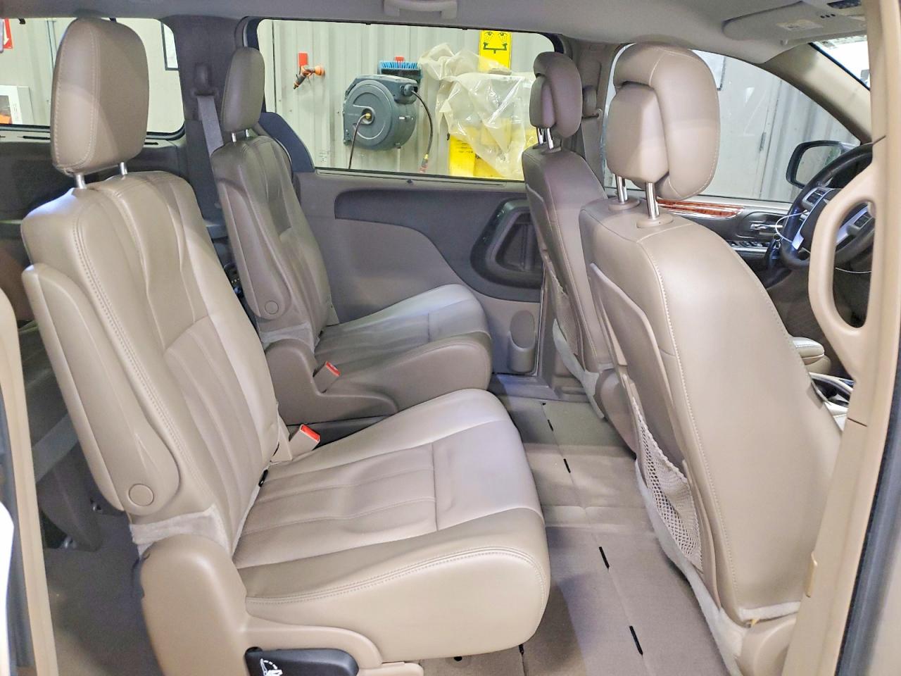 Chrysler Minivan Touring L
